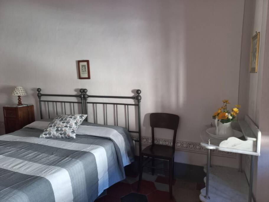 La Casa Maestri A Cetona Villa Bagian luar foto